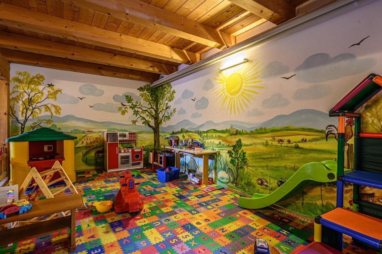 Wenzlhof Villa Цвизел Екстериор снимка